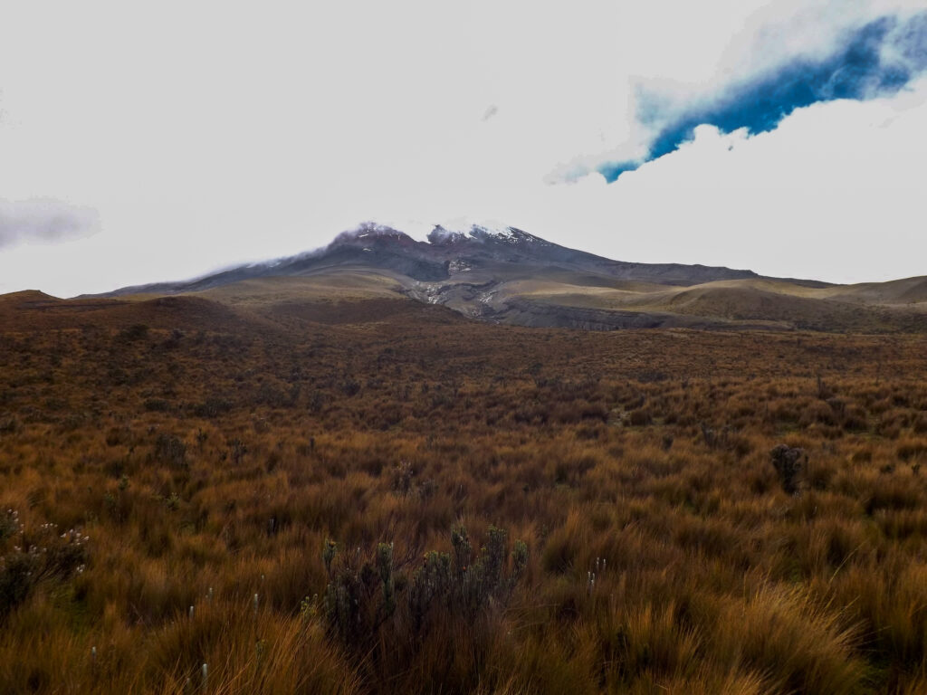 paisagem vulcão cotopaxi