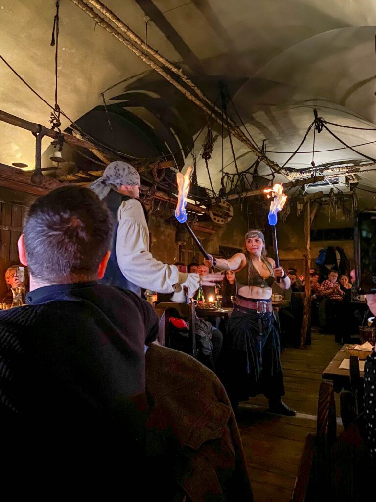 Show Jantar Medieval em Praga Republica Tcheca
