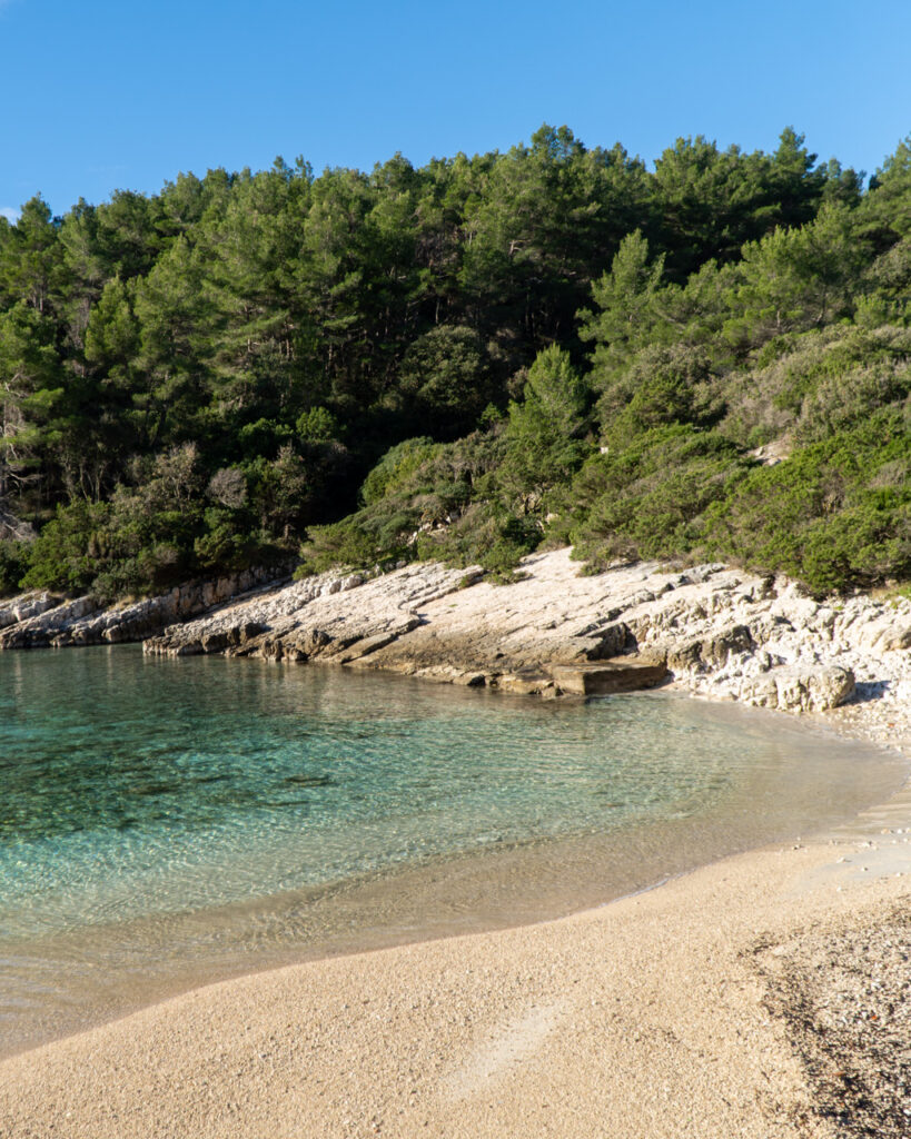Praia de Zitna em Korcula na Croacia