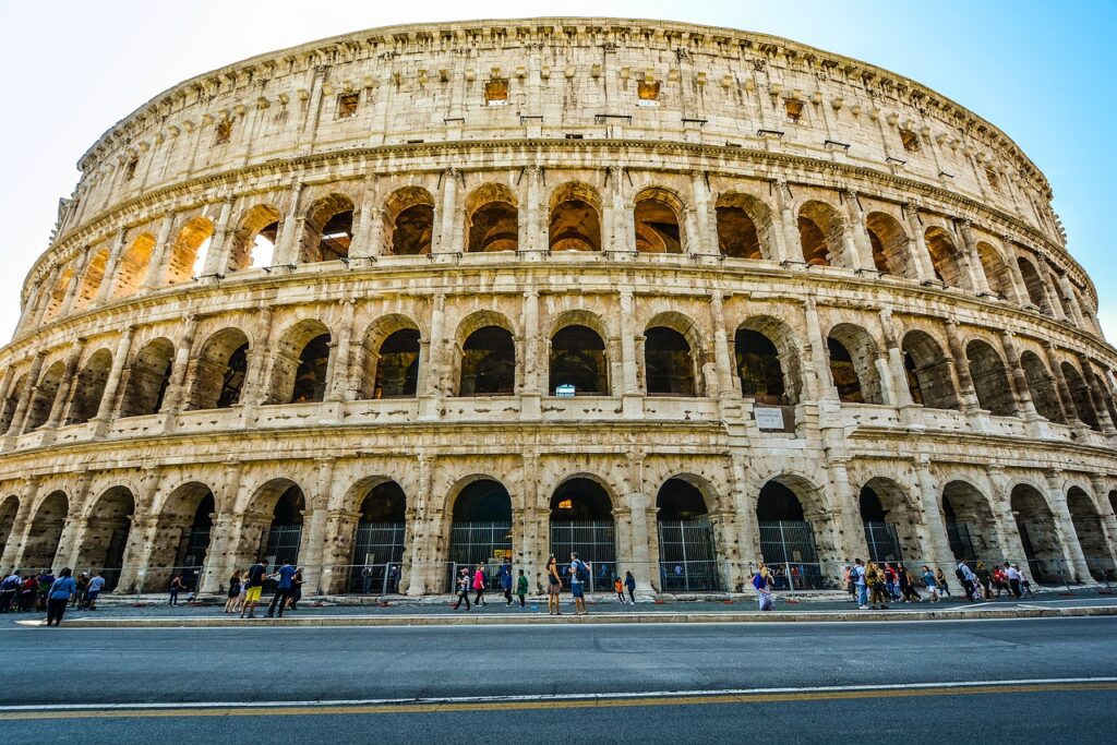 Coliseu em Roma, ponto turístico da Itália