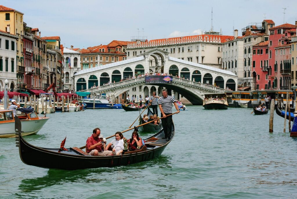 Ponte do Suspiros em Veneza, ponto turistico da Itália