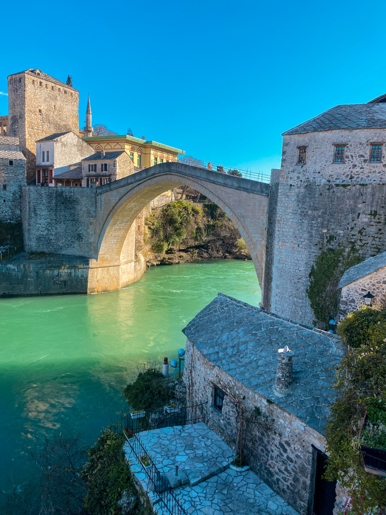 Stari Most, a ponte velha de Mostar na Bosnia e Herzegovina